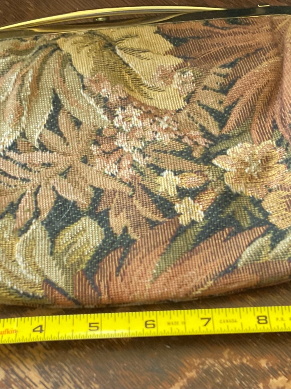 VINTAGE CLUTCH  .UNNAMED MAKER ,PERFECT CONDITION